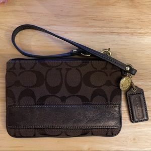 COACH || Signature Coach Brown Canvas Wristlet